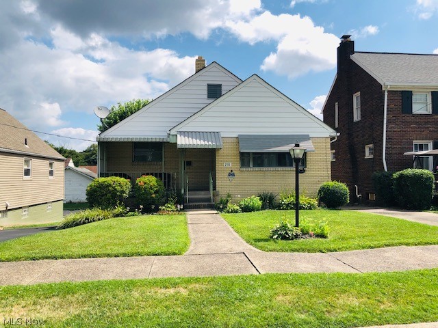 33-A HOLLYWOOD - Residential