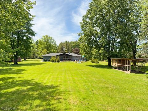 Tiny photo for 6132 Oak Hill Drive, West Farmington, OH 44491 (MLS # 5215130)