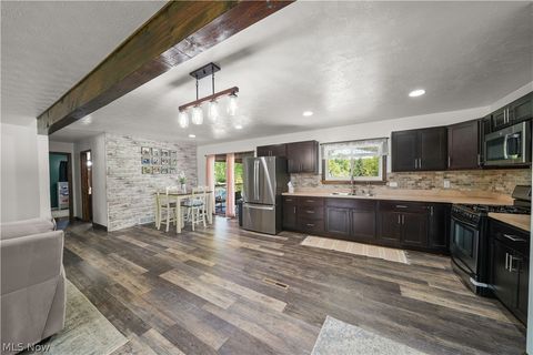 Tiny photo for 6132 Oak Hill Drive, West Farmington, OH 44491 (MLS # 5215130)