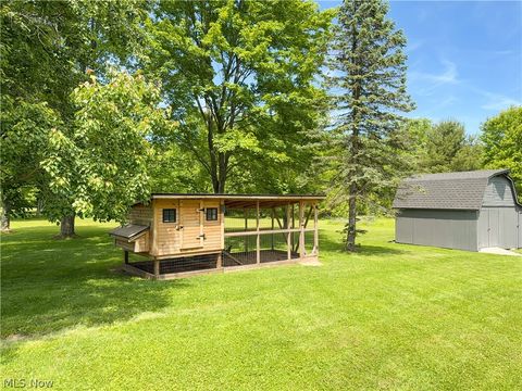Tiny photo for 6132 Oak Hill Drive, West Farmington, OH 44491 (MLS # 5215130)