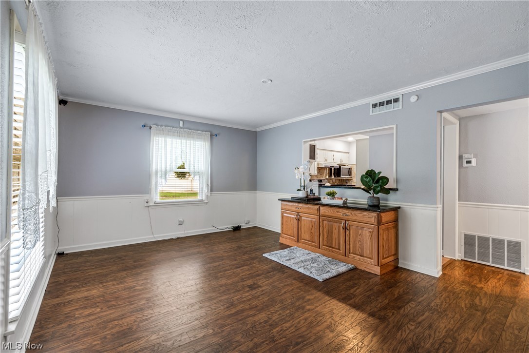 Heslop Morning View 02 - Residential