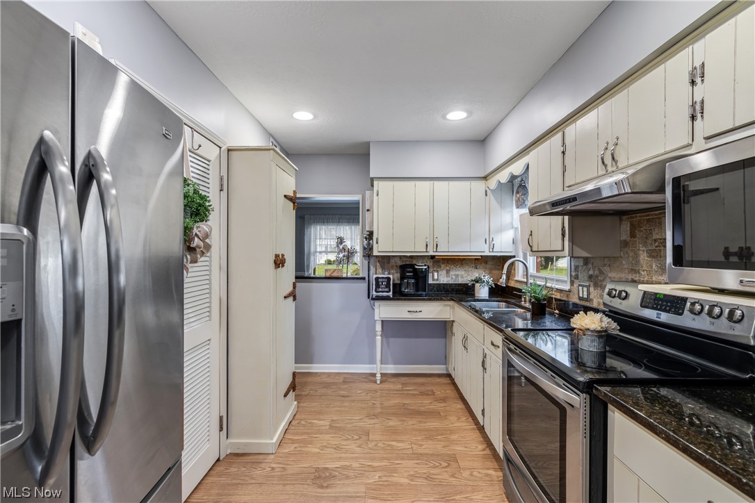 Heslop Morning View 02 - Residential