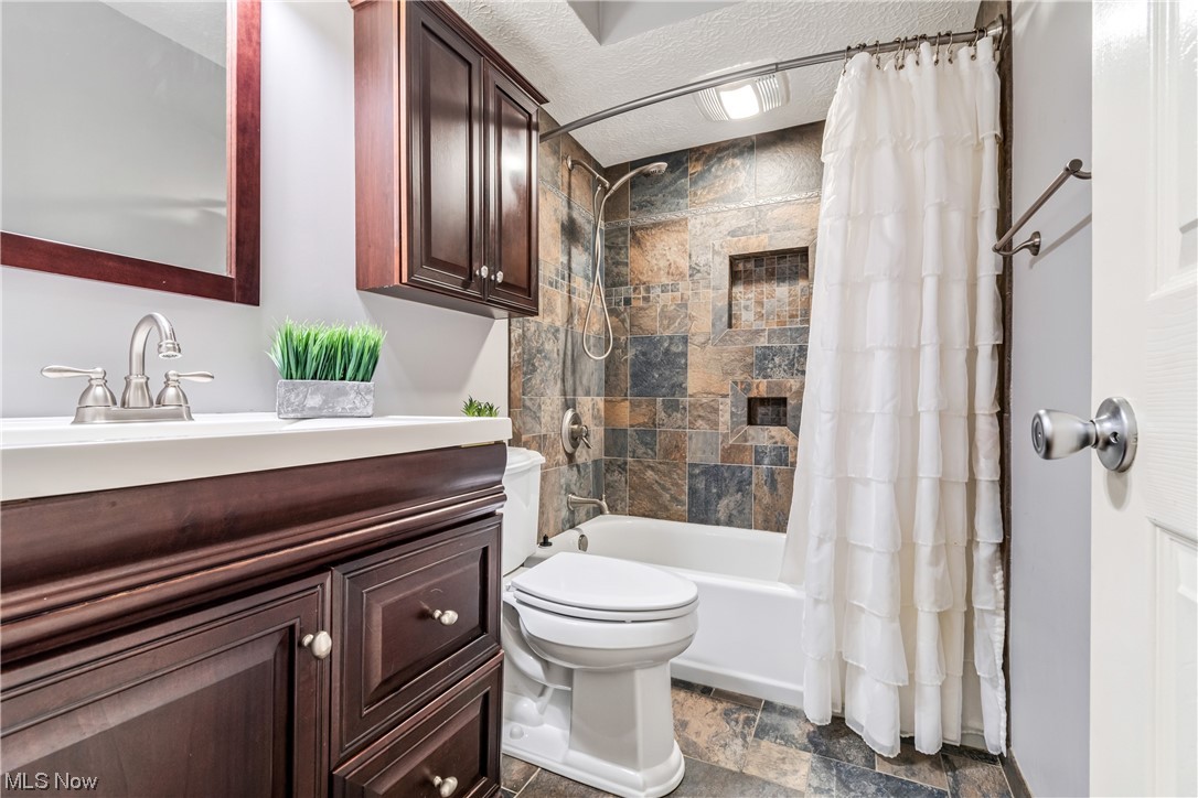 Heslop Morning View 02 - Residential