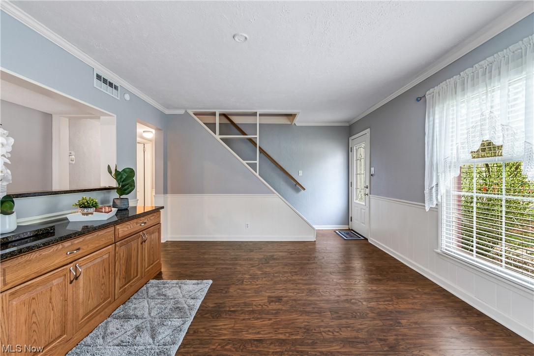 Heslop Morning View 02 - Residential