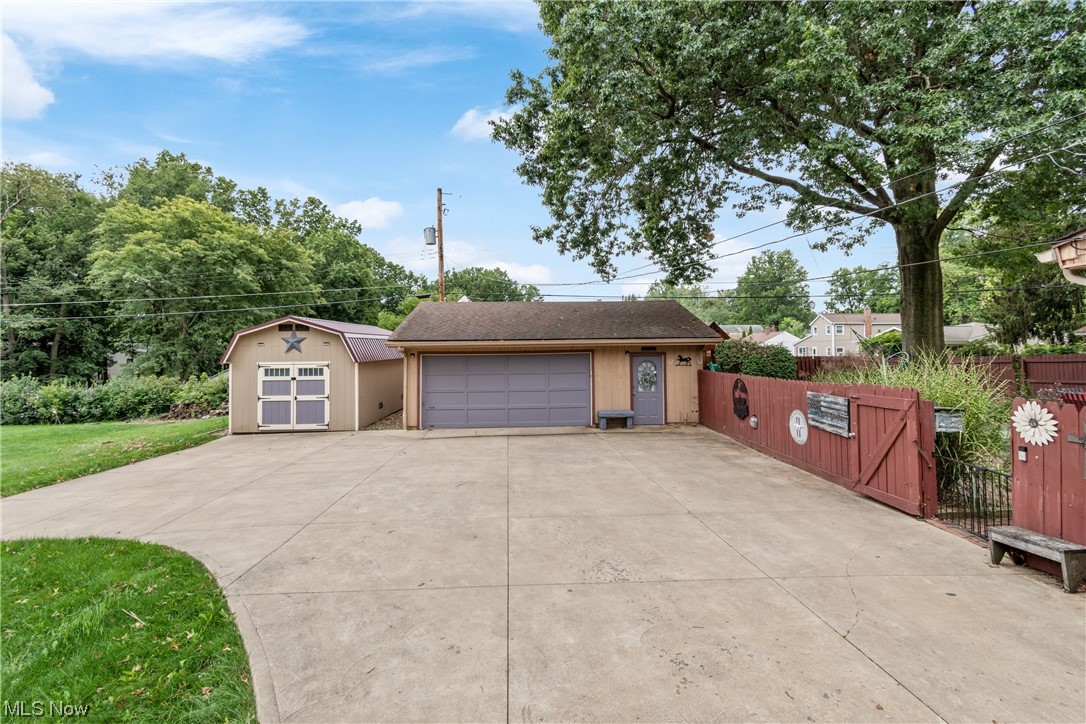 Heslop Morning View 02 - Residential