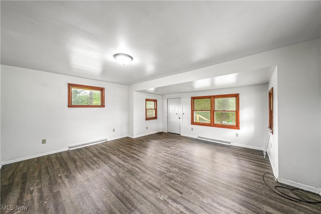 City/Youngstown - Commercial Sale