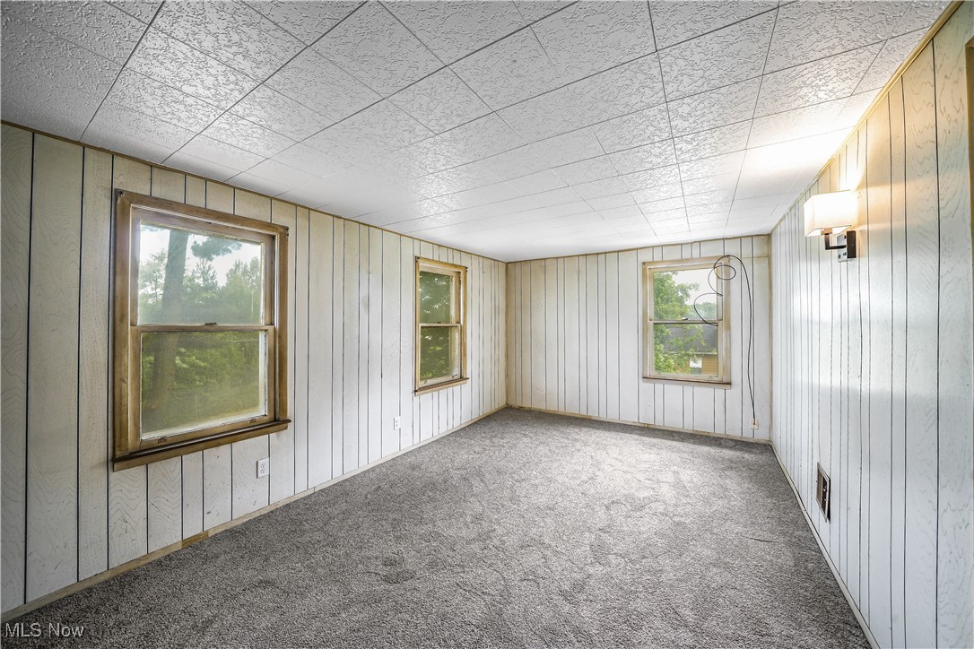 City/Youngstown - Commercial Sale