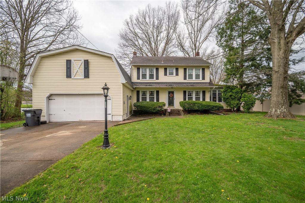 Photo of 4454 Canfield Road, Canfield, OH 44406 (MLS # 5198258)