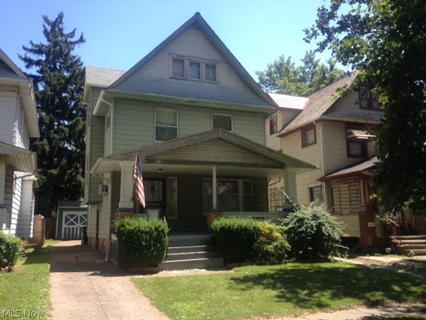 Great Starter Home or Investment Opportunity. Good Bones. Roof in Good Condition. Garage in Good Condition. Re-built Back Porch. HWT Good Condition.
Glass Block Basement Windows. Hardwood Floors. Nice Woodwork. Finished Attic Area. Fenced-in Backyard. House was Maintained. Just Needs Updating. Great Location. Convenient to Everything.