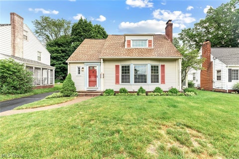 Homes For Sale - 2015 32nd Street<br/> Canton, OH 44709