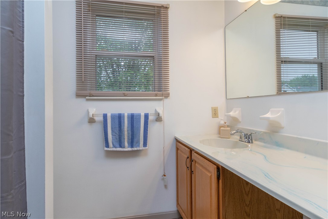 Hill Side 2 - Residential