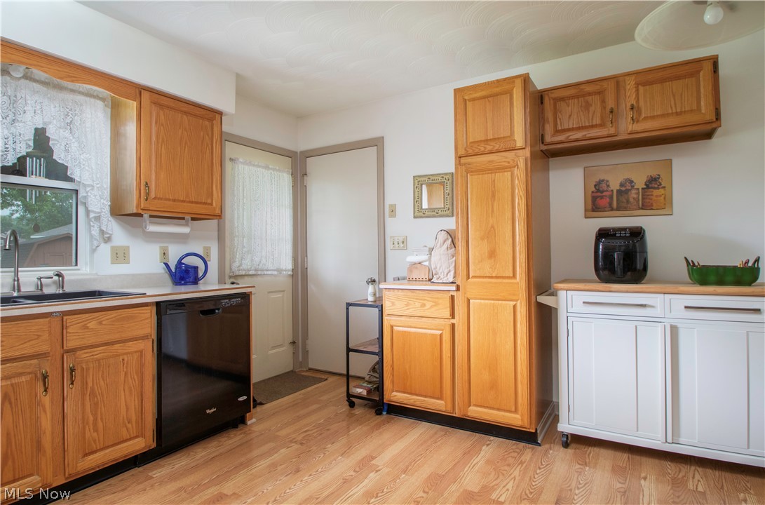 Hill Side 2 - Residential