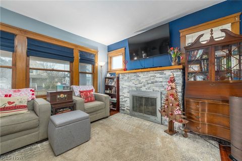 Tiny photo for 123 Harwood Street, Elyria, OH 44035 (MLS # 5187865)