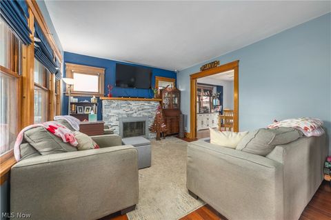 Tiny photo for 123 Harwood Street, Elyria, OH 44035 (MLS # 5187865)