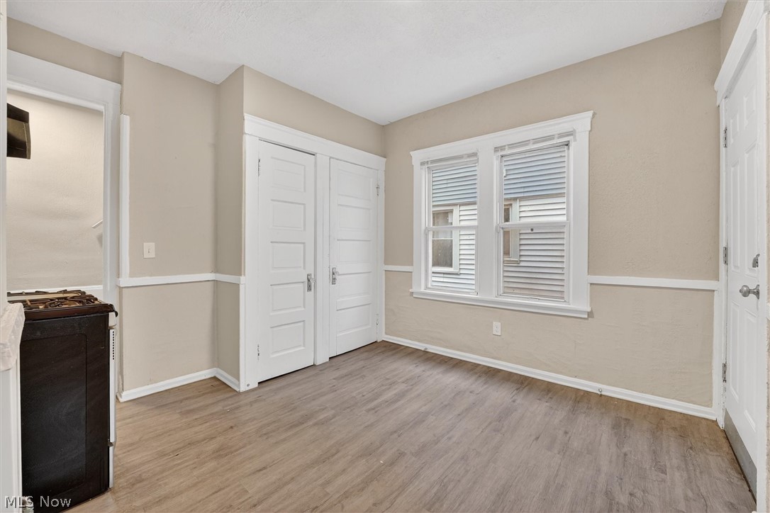 Schutzinger & Hartwicks Sub - Residential Lease