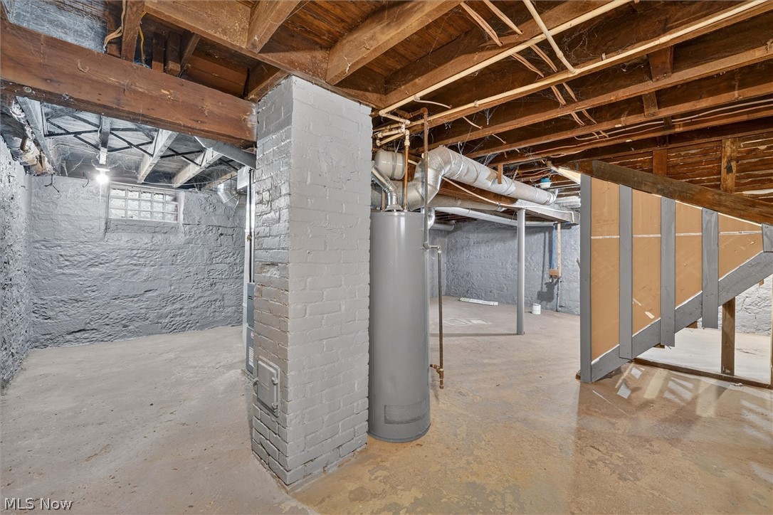 Schutzinger & Hartwicks Sub - Residential Lease