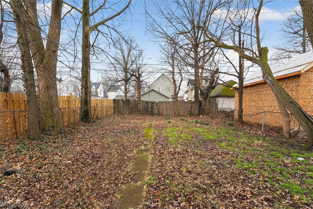 Schutzinger & Hartwicks Sub - Residential Lease