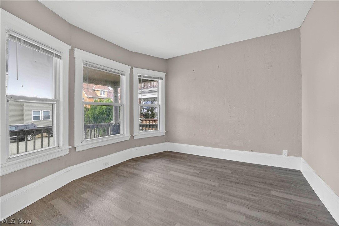 Schutzinger & Hartwicks Sub - Residential Lease