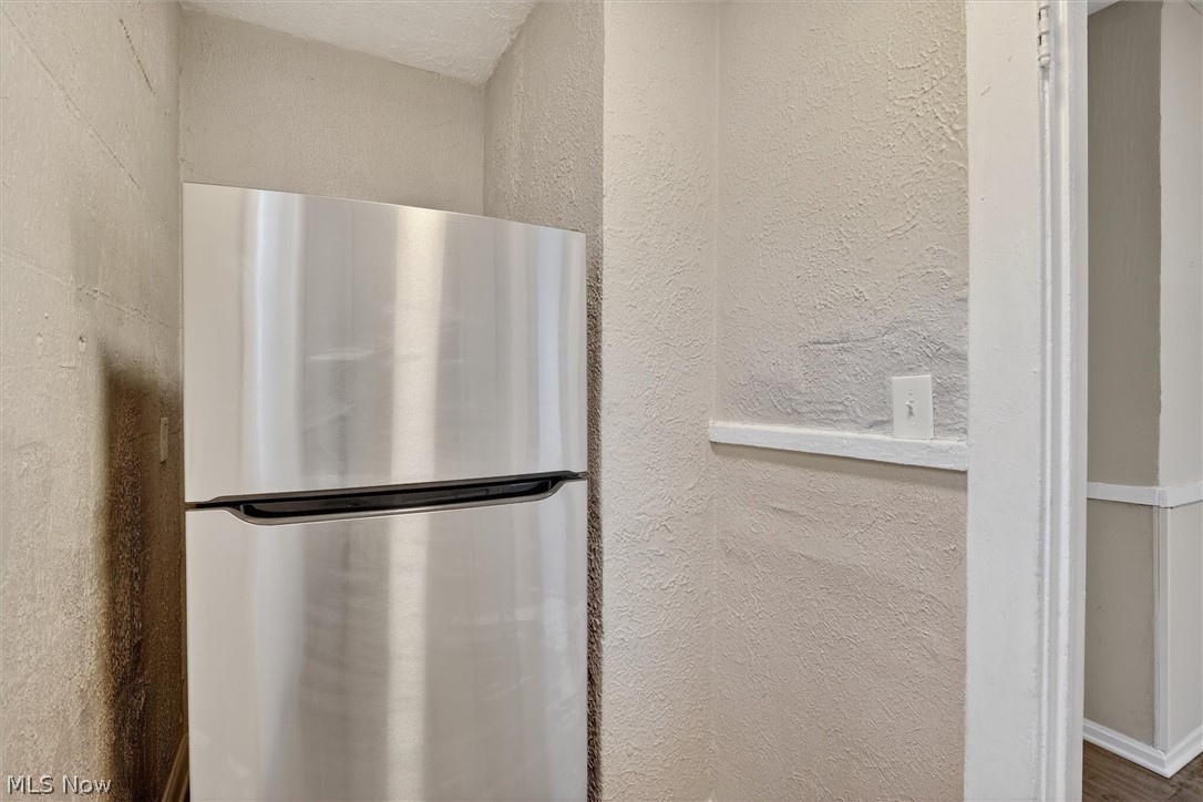 Schutzinger & Hartwicks Sub - Residential Lease