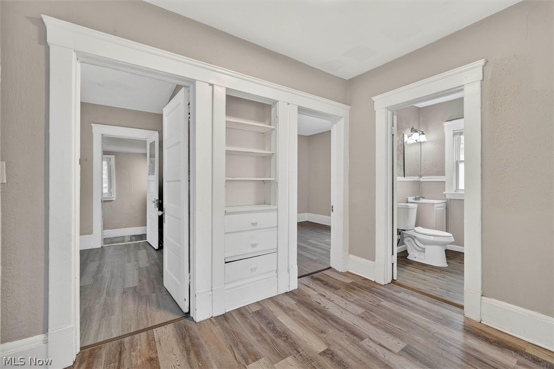 Schutzinger & Hartwicks Sub - Residential Lease