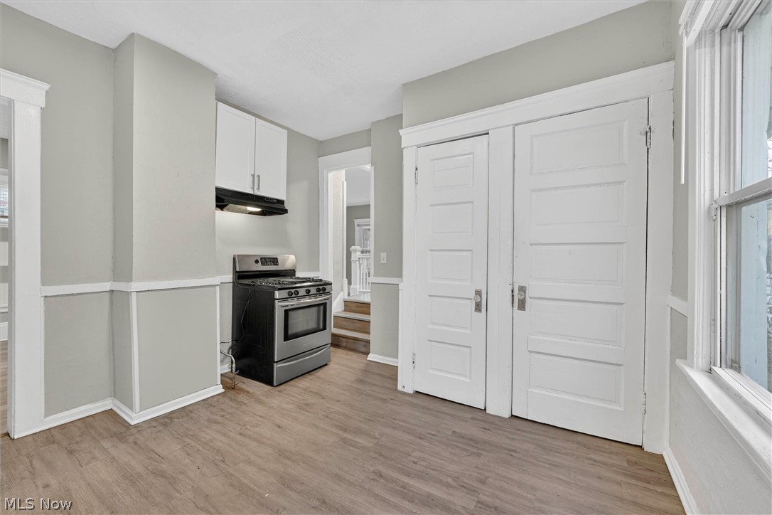 Schutzinger & Hartwicks Sub - Residential Lease