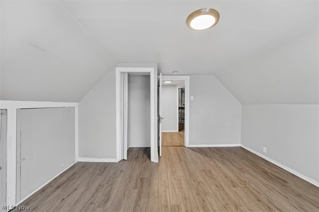 Schutzinger & Hartwicks Sub - Residential Lease