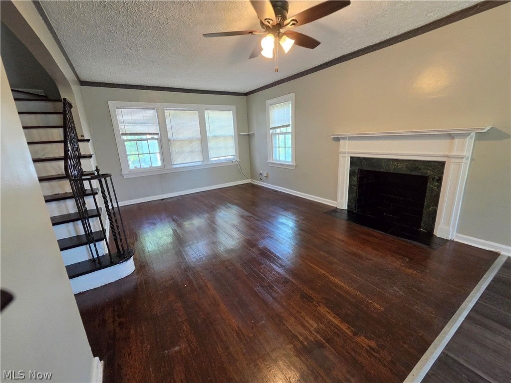 Photo of 1405 Villa Drive, South Euclid, OH 44121 (MLS # 5214257)