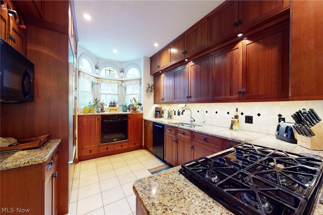 Riverside Gardens - Residential