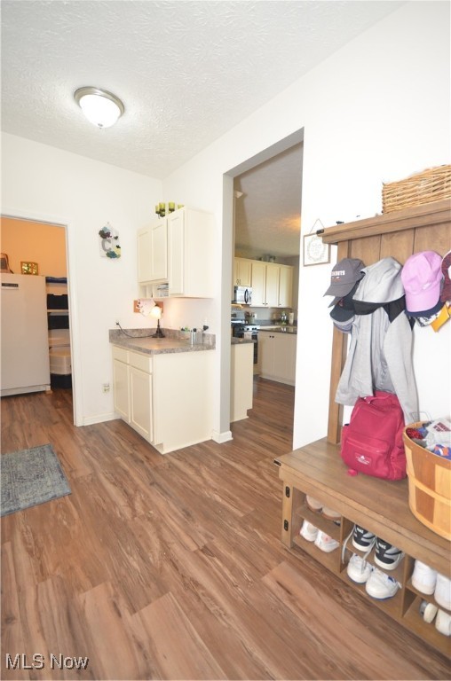 309 Woodside Lane, Tallmadge, Ohio image 23