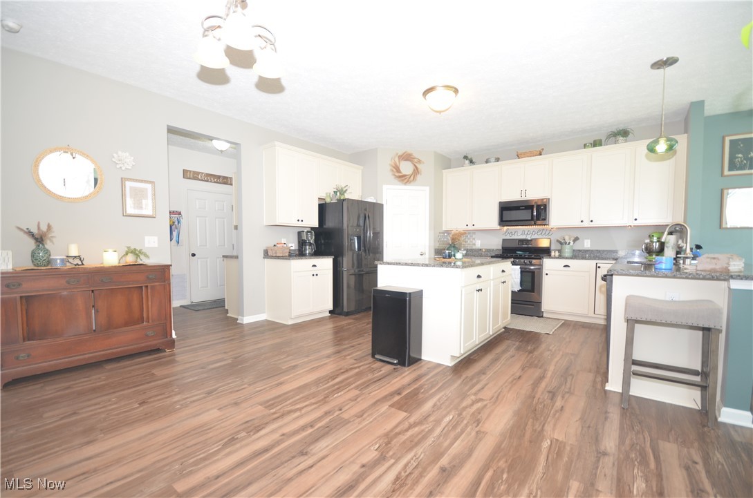 309 Woodside Lane, Tallmadge, Ohio image 13