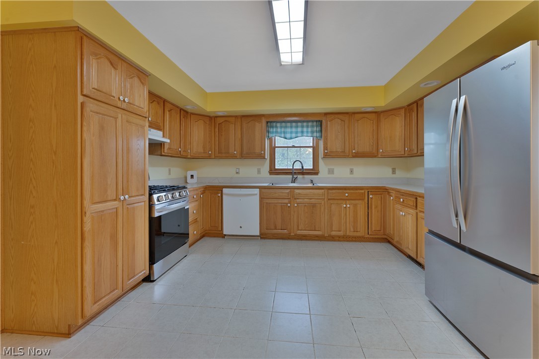 City/Canfield - Residential