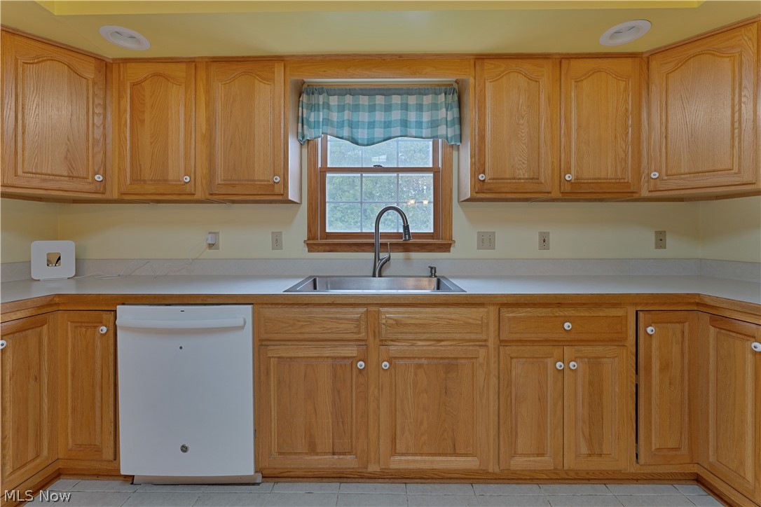 City/Canfield - Residential