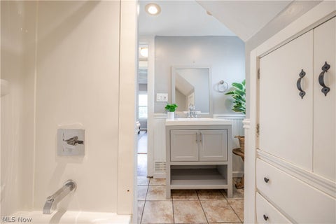 Tiny photo for 1344 Manor Park Avenue, Lakewood, OH 44107 (MLS # 5238066)
