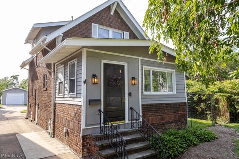 Photo of 1344 Manor Park Avenue, Lakewood, OH 44107 (MLS # 5238066)