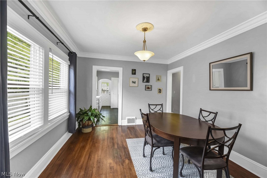 Riverside-Manor - Residential