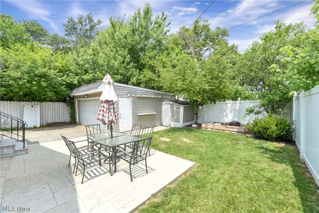 Riverside-Manor - Residential