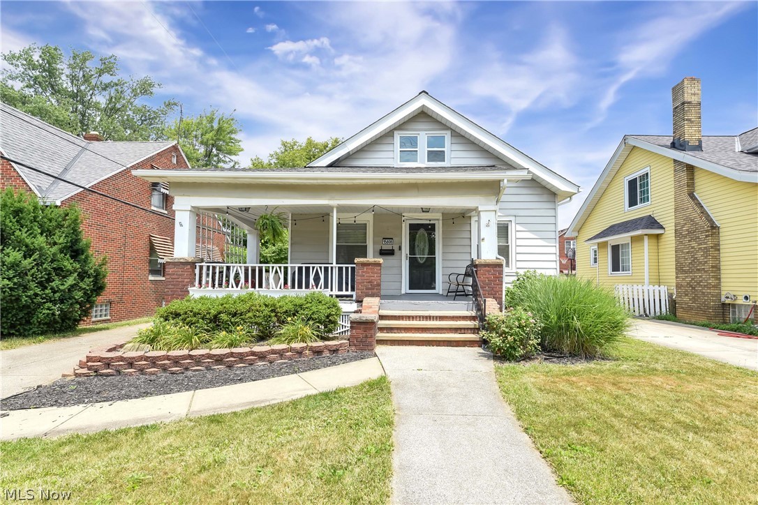 Riverside-Manor - Residential