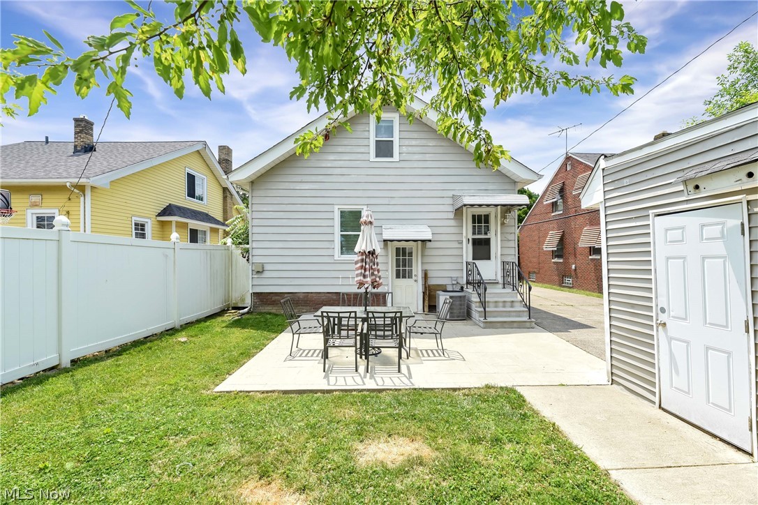 Riverside-Manor - Residential