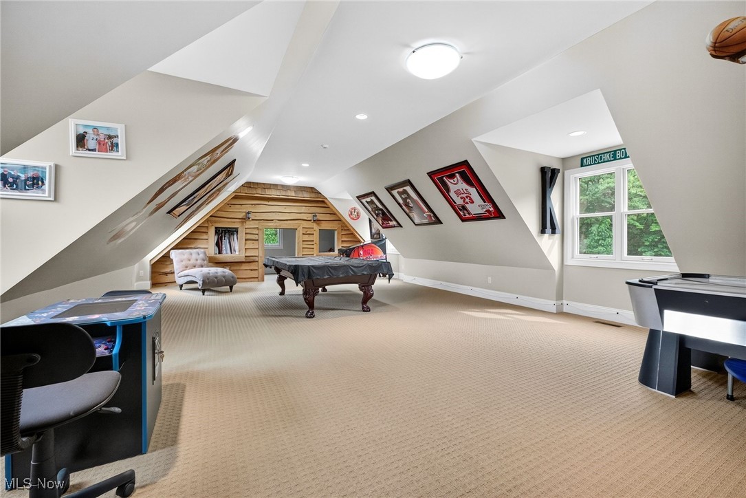 Chagrin Falls, Ohio 44022, United States, 5 Bedrooms Bedrooms, ,7 BathroomsBathrooms,Residential,Active,200504