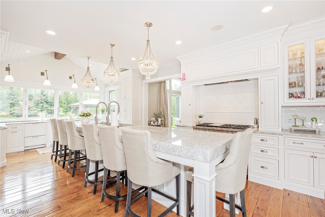 Chagrin Falls, Ohio 44022, United States, 5 Bedrooms Bedrooms, ,7 BathroomsBathrooms,Residential,Active,200504