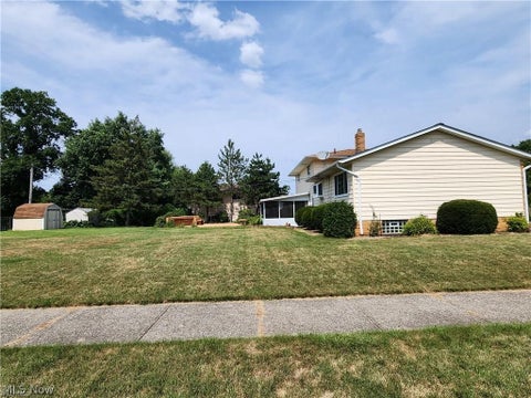 Tiny photo for 5650 Cascade Court, Seven Hills, OH 44131 (MLS # 5255759)