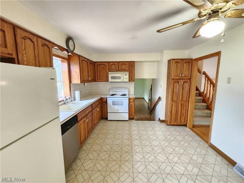 Tiny photo for 5650 Cascade Court, Seven Hills, OH 44131 (MLS # 5255759)