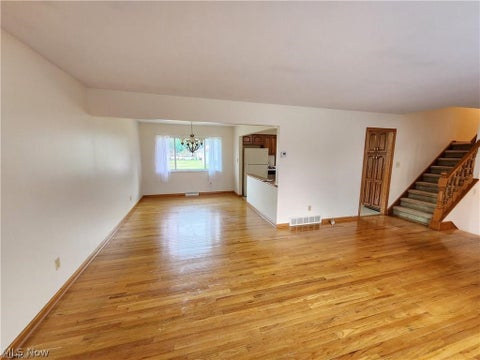 Tiny photo for 5650 Cascade Court, Seven Hills, OH 44131 (MLS # 5255759)