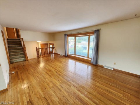 Tiny photo for 5650 Cascade Court, Seven Hills, OH 44131 (MLS # 5255759)
