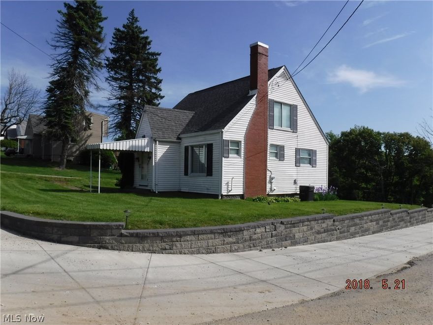 Cute, Cute, Cute!!! Move in condition definitely shows pride of ownership.  Don't miss this one