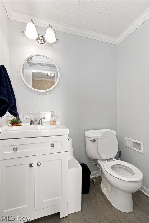 Tiny photo for 9805 Country Scene Lane, Mentor, OH 44060 (MLS # 5239534)