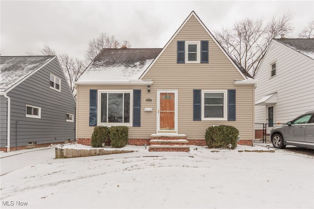 Photo of 3511 Klusner Avenue, Parma, OH 44134 (MLS # 5174761)