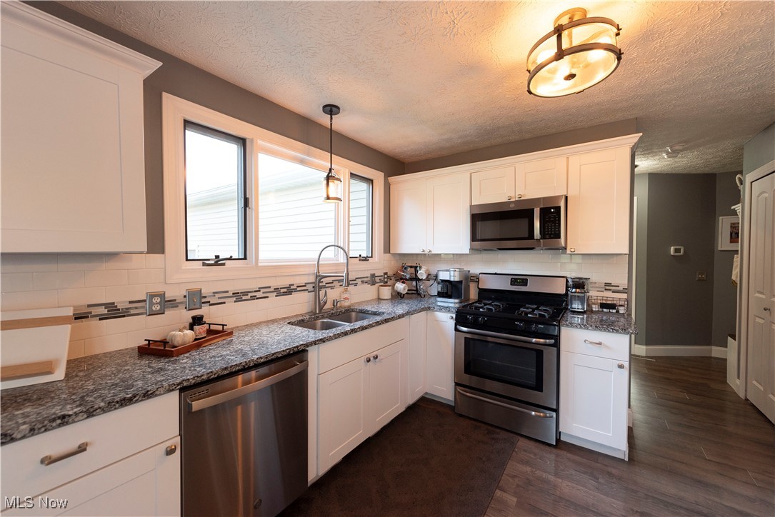 10957 Mogadore Avenue, Uniontown, Ohio image 3