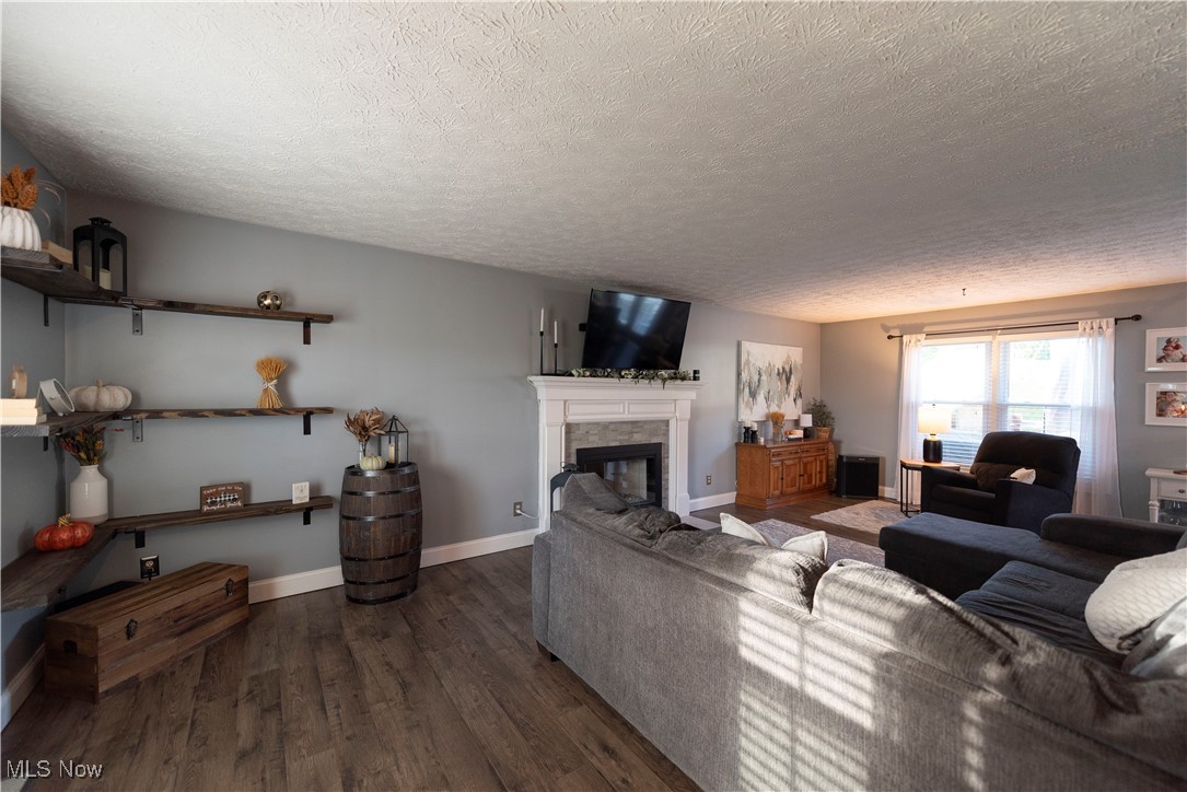 10957 Mogadore Avenue, Uniontown, Ohio image 11