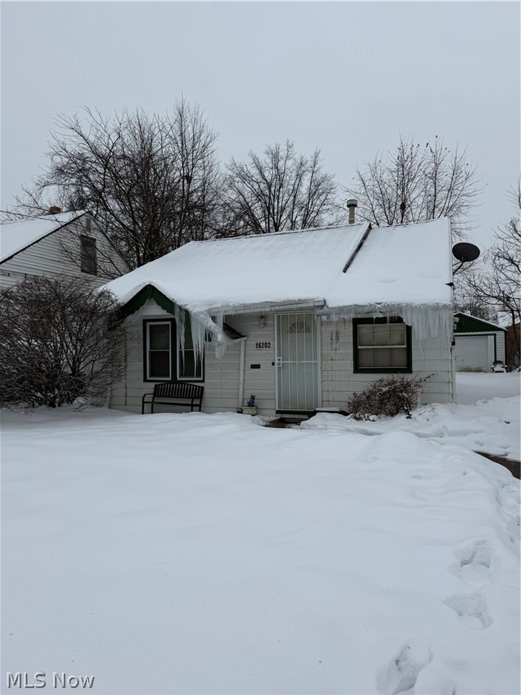 Photo of 16202 Harvard Avenue, Cleveland, OH 44128 (MLS # 5185636)